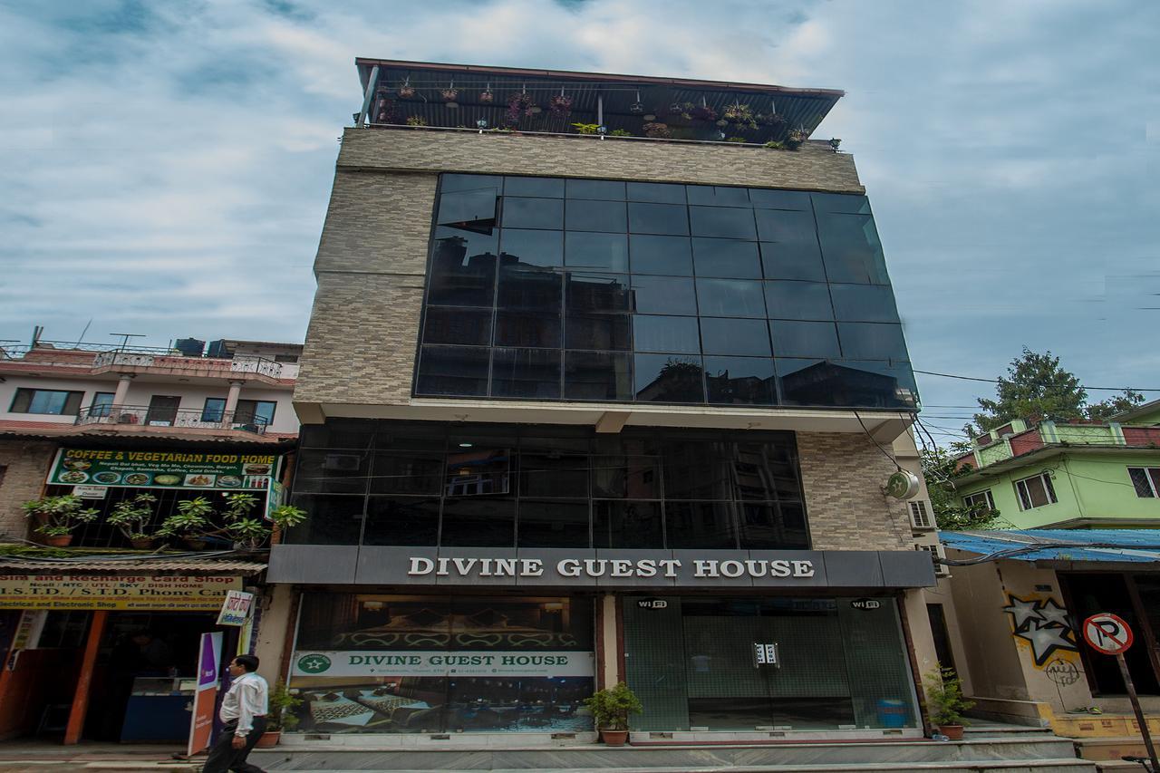 Divine Guest House Катманду Экстерьер фото