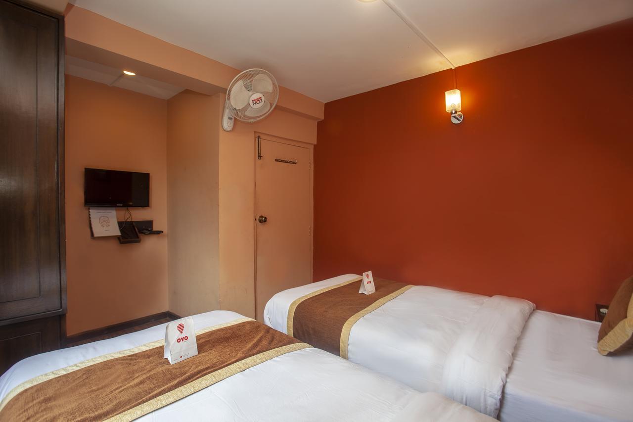 Divine Guest House Катманду Экстерьер фото
