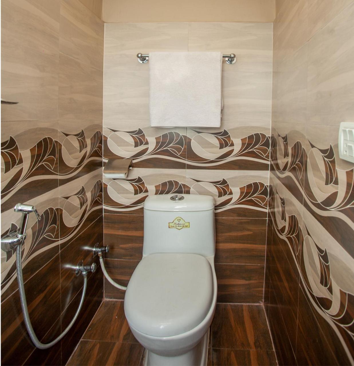 Divine Guest House Катманду Экстерьер фото